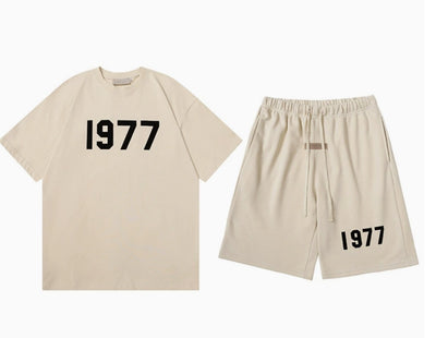ESSENTIALS 1977 Summer Set