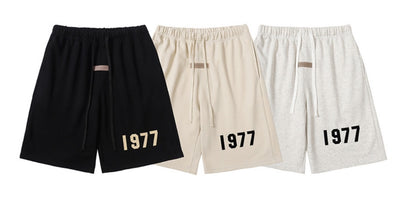 ESSENTIALS 1977 Summer Set