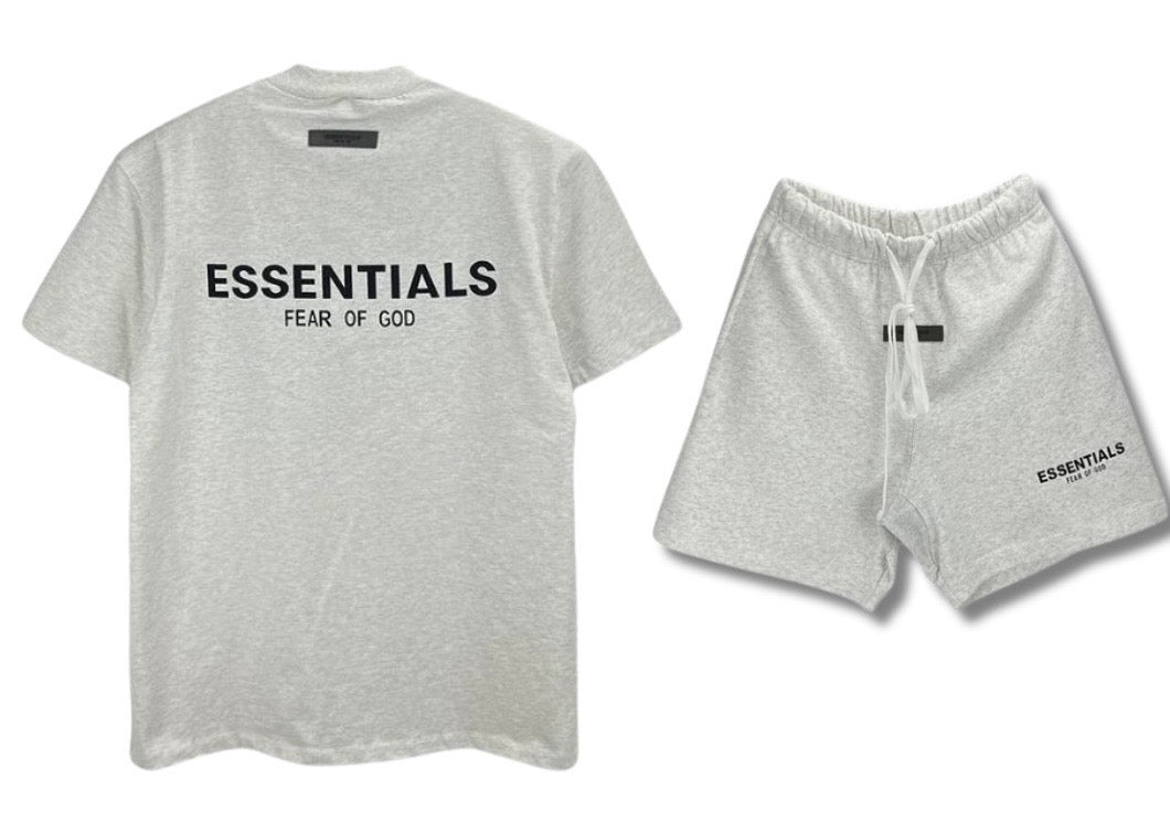 ESSENTIALS Logo Summer Set